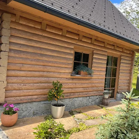 Lill' Hill Estate & Wellness - Lumina