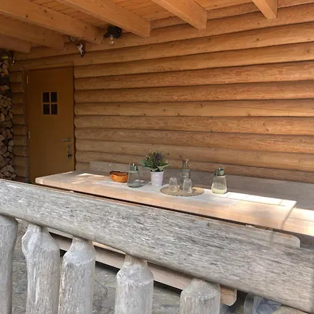 Lill' Hill Estate & Wellness - Lumina *