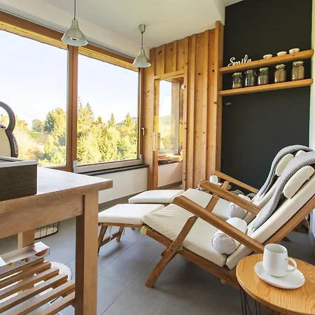 Lill' Hill Estate & Wellness - Lumina 伊德里亚